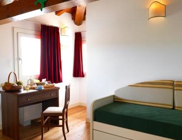Large Single Room