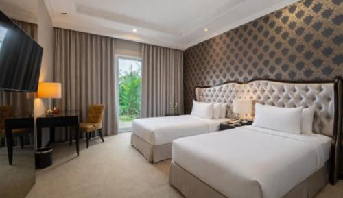 Deluxe Twin Room with Balcony