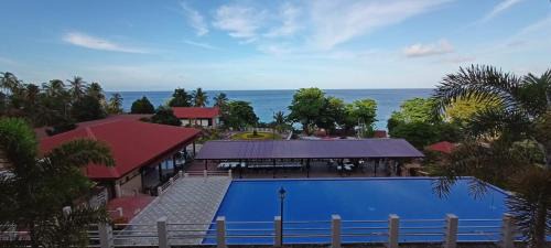 King Room with Pool View