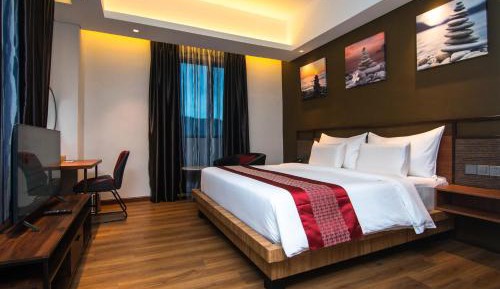 Deluxe King Room