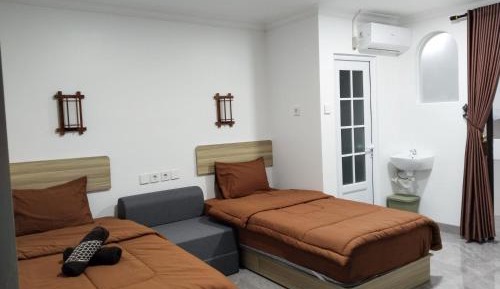 Twin Room with Balcony