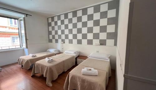 Triple Room with Outside Private Bathroom