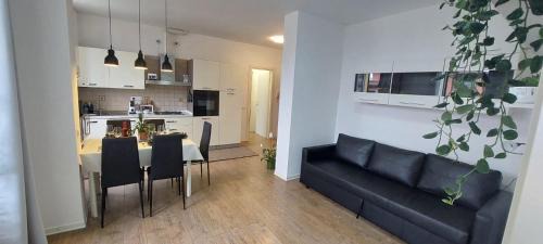 Two-Bedroom Apartment with Sea View