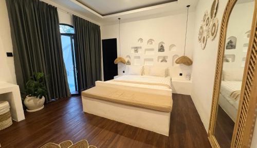 King Room with Pool View