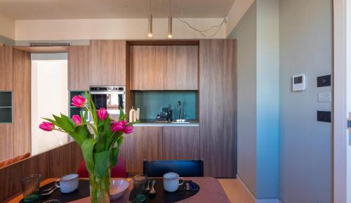 One-Bedroom Apartment with Pool View
