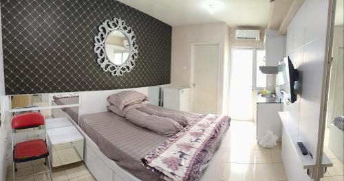 One-Bedroom Apartment with View