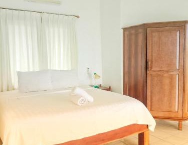 Deluxe Double Room with Balcony and Sea View