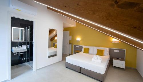 Deluxe Double or Twin Room with Balcony