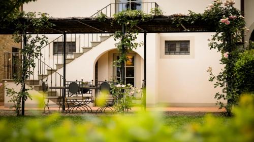 Villa with Garden View