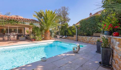 Villa with Sea View