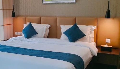 Deluxe Double or Twin Room with Balcony