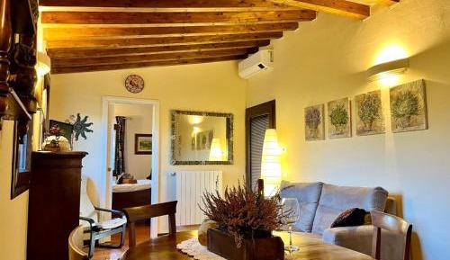 Deluxe One-Bedroom Apartment with Garden View