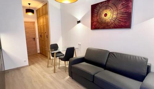Deluxe Studio