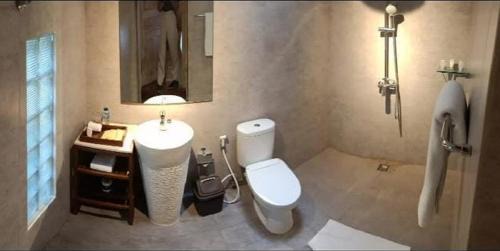 Joglo - One-Bedroom Villa with Pool View (Separate Single Bed in Different Room)