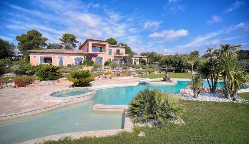 Deluxe Villa