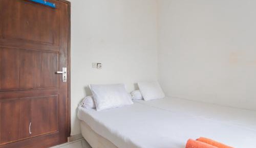 Twin Room with Shared Bathroom