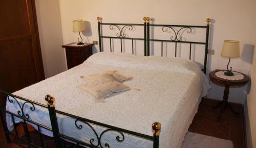 One-Bedroom Apartment with Sofa Bed