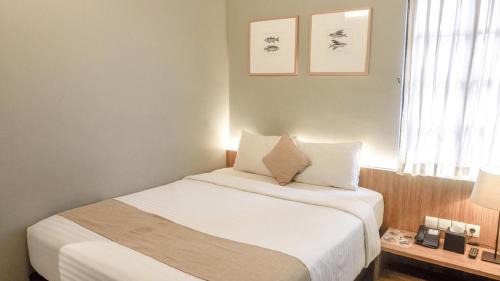 Standard Queen Room