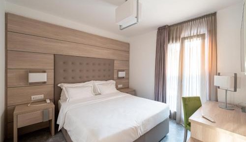 Double or Twin Room with Terrace