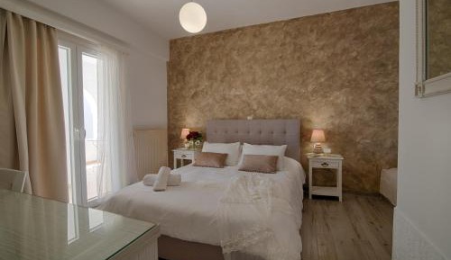 Apartment with Mountain View
