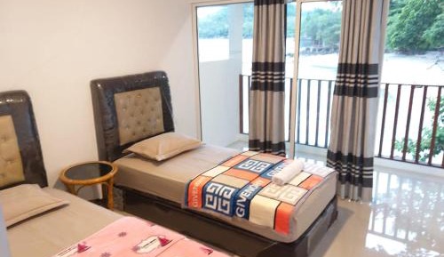 Double or Twin Room with Sea View