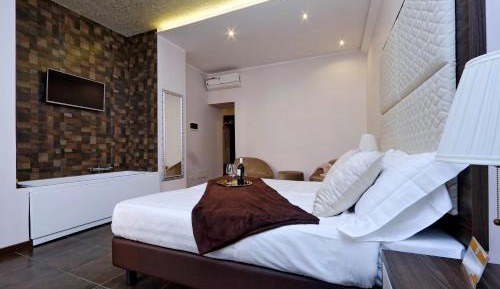 King Room with Spa Bath