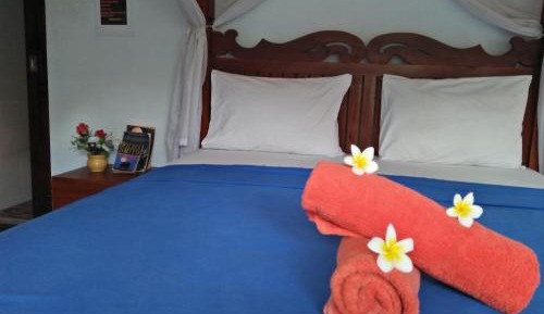 Queen Room with Garden View