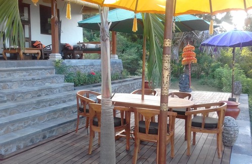 Seraya Hotel | Frangipani Inn Restaurant