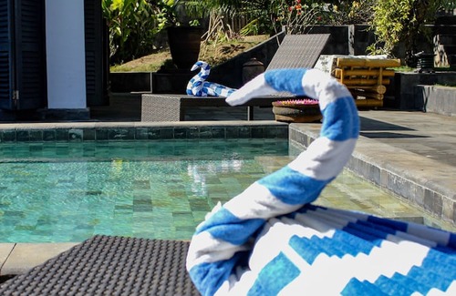 Kalibukbuk Hotel | Le Mirage Villa Santai