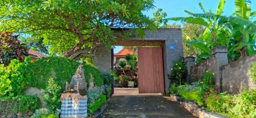 Sukasada Bed & Breakfast | Villa Selonding Batu