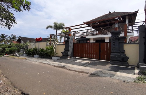 Pekutatan Hotel | OYO 915 Villa Sari
