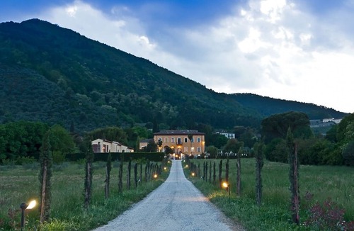 San Lorenzo a Vaccoli Hotel | Hotel Villa Cheli