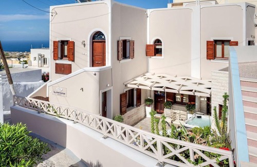 Fira Hotel | Suite Home Santorini