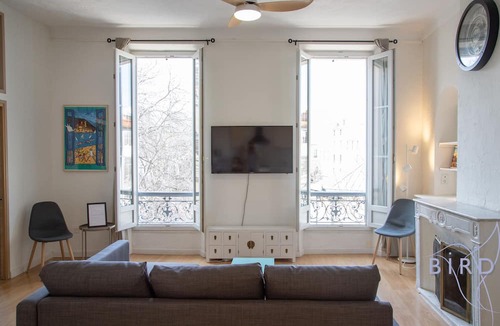 Antibes Old Town Apartment | Beautiful apartment Place Nationale in Antibes old town