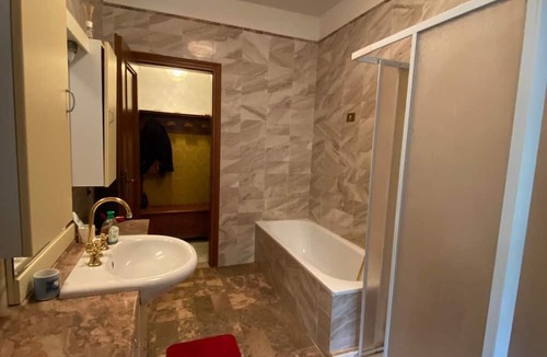 Stiava House | Villa Indipendente con Piscina e Posto Auto, nel Verde, a 5 Minuti da Viareggio