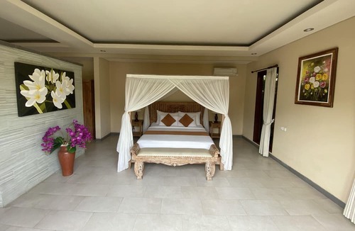 Sayan Villa | 2 Seasons : Villa Moon - Luxury with Private Pool