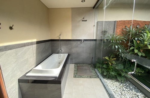 Sayan Villa | 2 Seasons : Villa Moon - Luxury with Private Pool