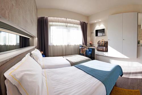 Albavilla Hotel 