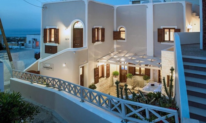 Fira Hotel | Suite Home Santorini